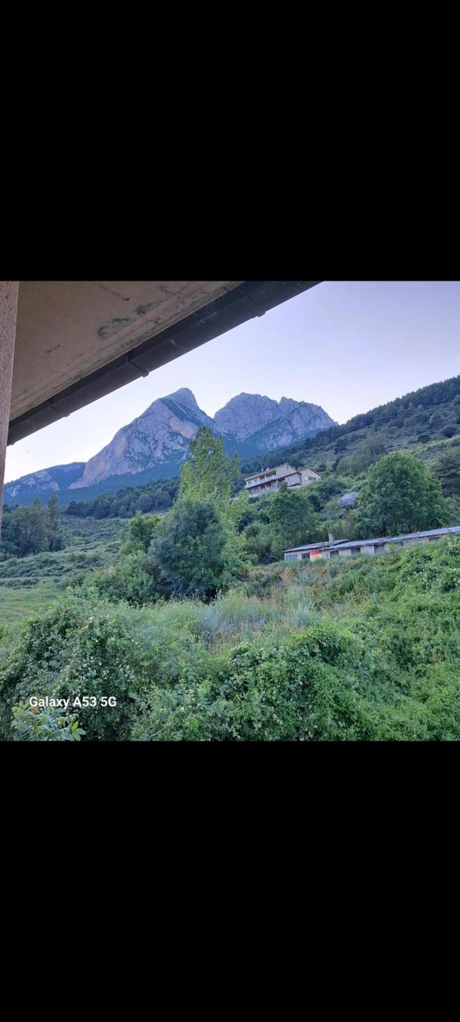 Ensija Pedraforca Daire Saldés Dış mekan fotoğraf